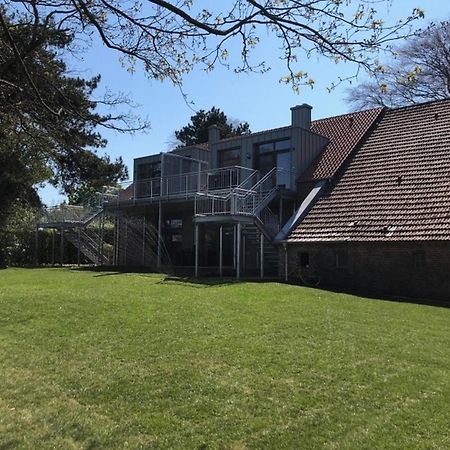 Traumkrone Ferienwohnungen - Wiesengruen Schortens Exterior foto